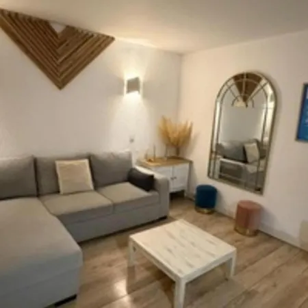 In A Bright With A View! Apartment *