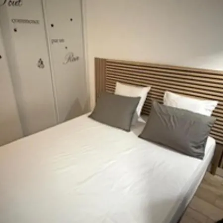 Apartmán In A Bright With A View!