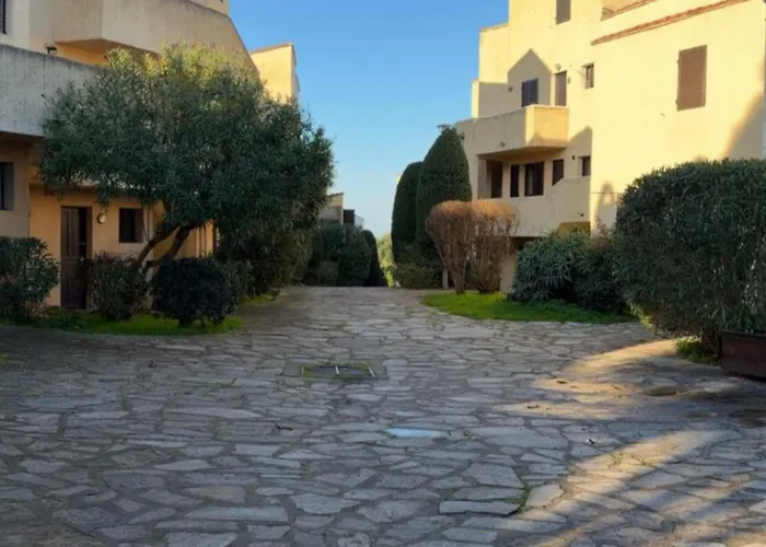 Lägenhet In A Bright With A View! *